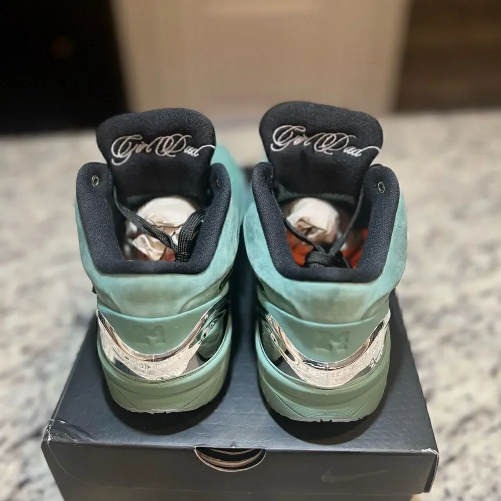 Nike Kobe 4 Protro “Girl Dad” size 8.5M/10W
